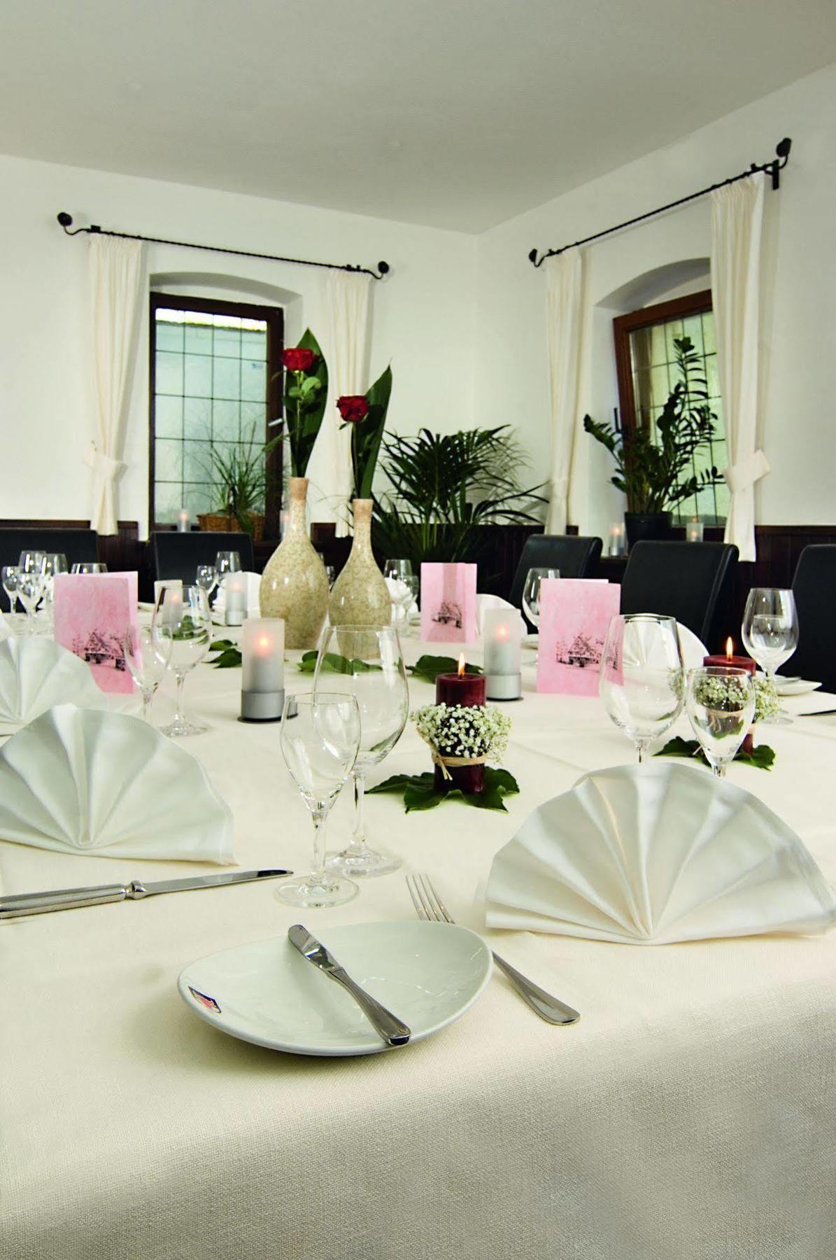 Gasthaus Zum Ochsen MHG Dış mekan fotoğraf